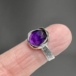 Sterling Silver & Amethyst Ring 