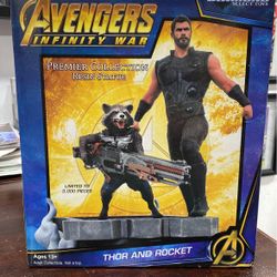 Premiere Rocket And Groot Statue