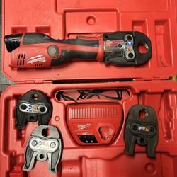 Milwaukee Pro Press M12