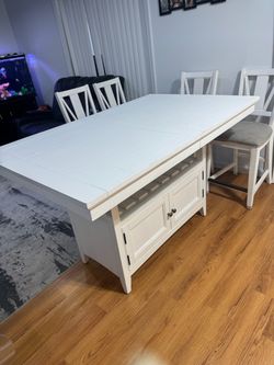 Kitchen table white