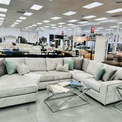 BESPOKE UPHOLSTERY CUSTOMIZABLE SECTIONAL🌈👌🏻🦋💎