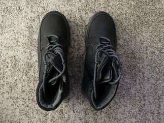 Women’s rain boots