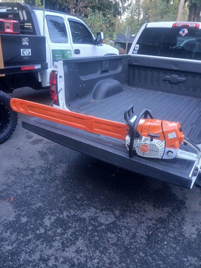 Stihl MS 881 Magnum, 41- inch bar. Like brand new used one time Serious inquiries only Thank you.