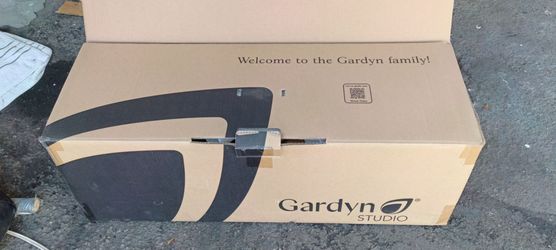 Gardyn Studio Smart Hydroponic Indoor Garden