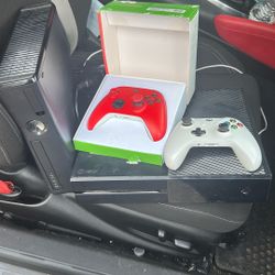 Xbox 360 And Xbox 1 With Controllers 