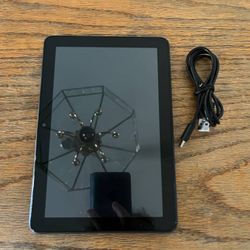 Amazon Kindle 8” Tablet Model K72LL3 Expandable SD Drive Memory In Nice Excellent Condition