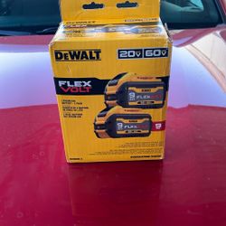Dewalt. Battery.  2- Pack  9Ah Flexvolt 