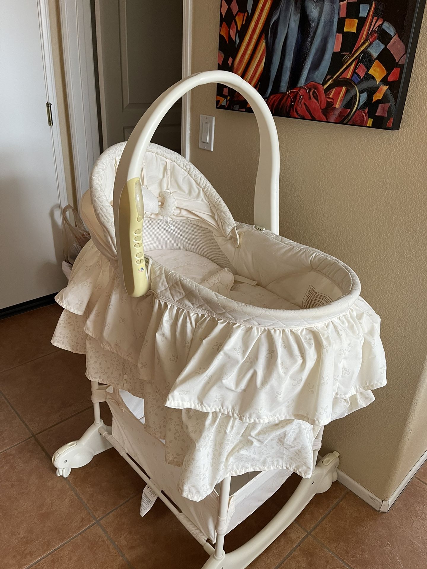 Bassinet With Diaper Changing And Yoga Music For Baby