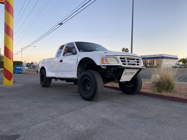 2001 Ford F150 Prerunner. Passes Smog. Just serviced ready to rock
