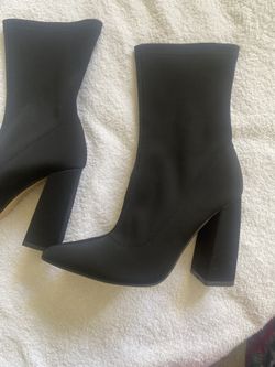 Fashion. Nova Boots 