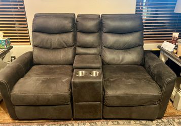Power reclining loveseat