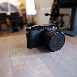 Leica Q3 Digital Camera 