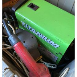 Titanium Easy-Flux 125 Amp Welder. 