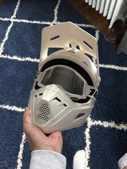 Dirtbike helmet