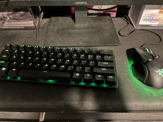 razer huntsman mini clicky switches and razer basilisk v3 bundle