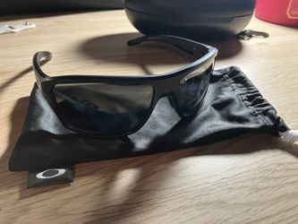 Oakley Men Sunglasses