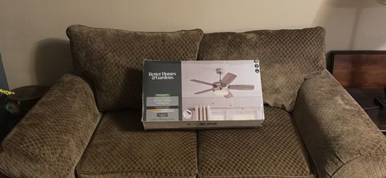 $120 better home and garden 42 inch ceiling fan with reversible blades for only $70