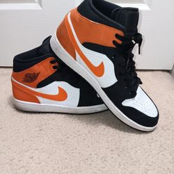 Sneakers (Need Gone Send Offers)