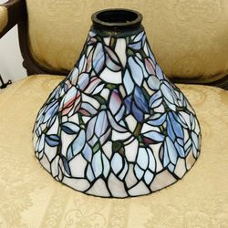 Hermosa Pantalla De Lámpara Estilo Tiffany