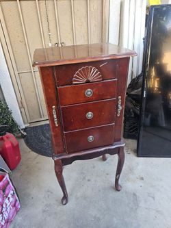 Jewelry box solid Wood