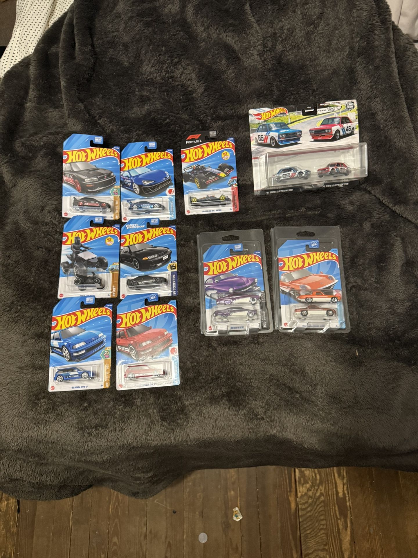 Hot Wheel Datsun 2 Pack
