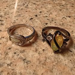 2 Rings. Size 7-8