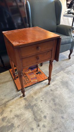 Vintage drop leaf side table