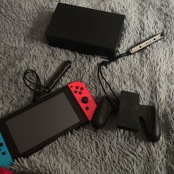 Nintendo Switch 