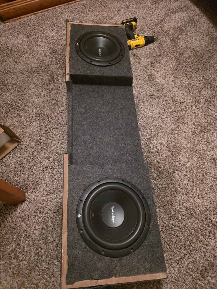 Rockford Fosgate 2 R2 10 Inch and Box