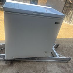 Magic Chef Chest Freezer