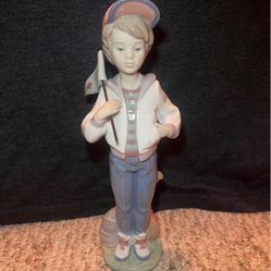 Lladro 6191, All American (boy holding flag)