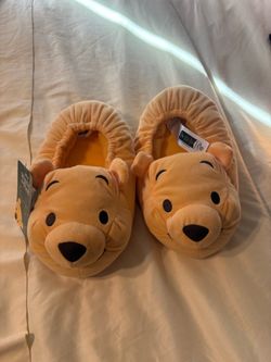 Disney Winnie the Pooh Plush Slippers