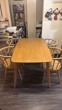 Family dining table set