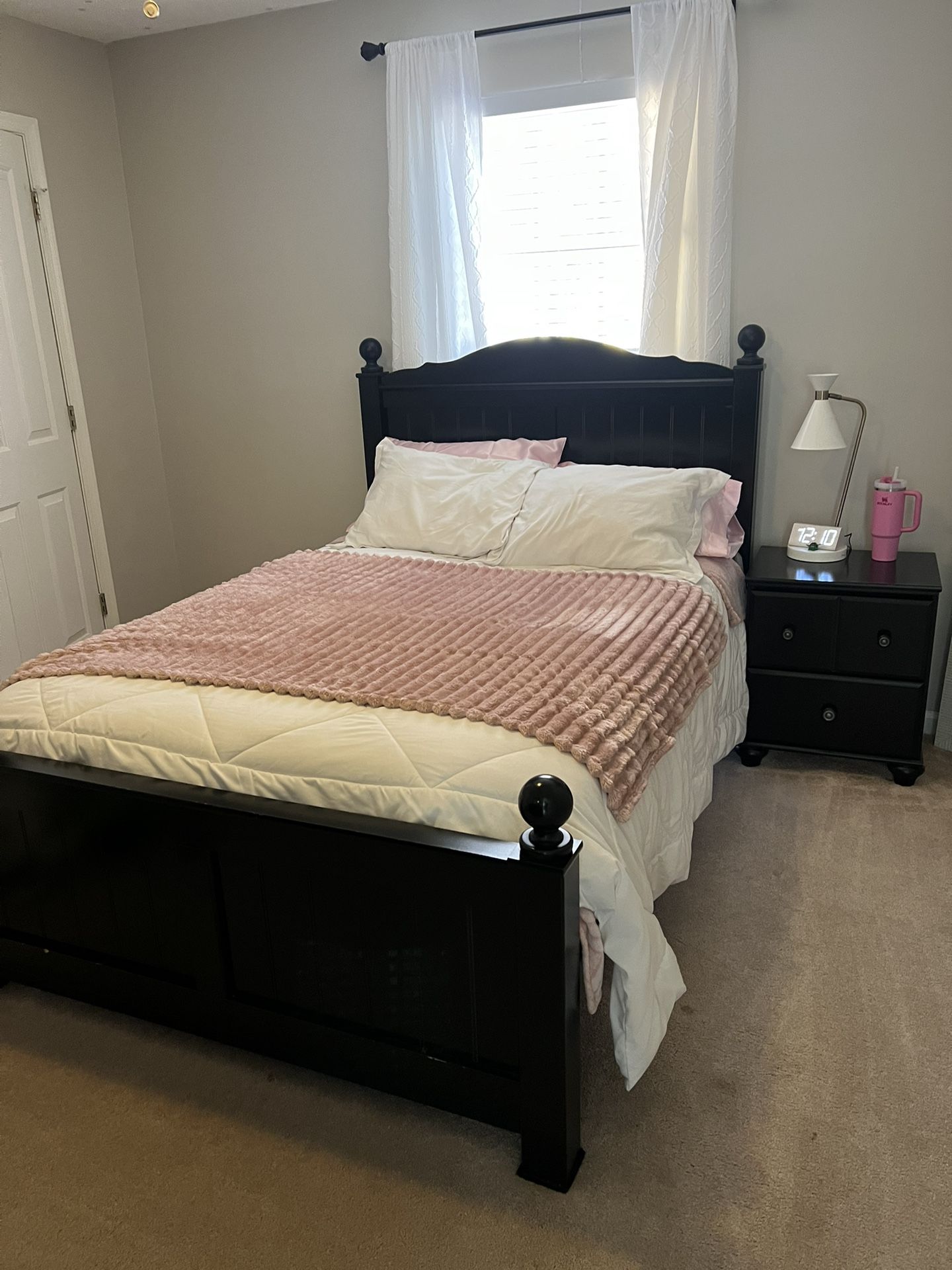 Full Size Bedroom Set