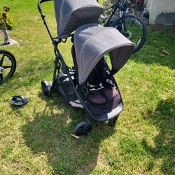 GRACO DOUBLE STROLLER 
