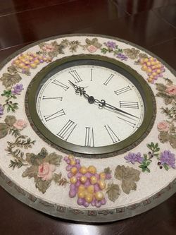 Vintage Fairycore Flower Grape Round Clock