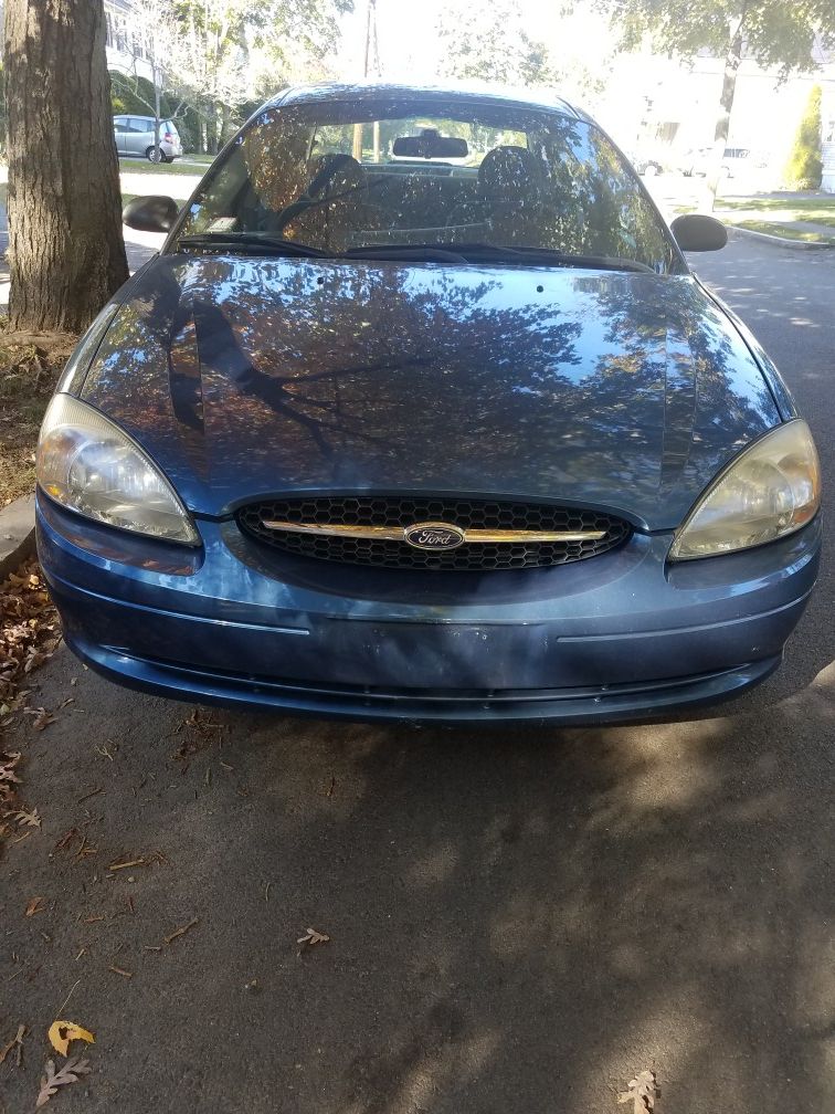 Ford Taurus 2002