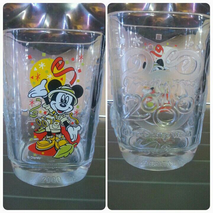 Mc Donald's /Disney 2000 celebration rock glass