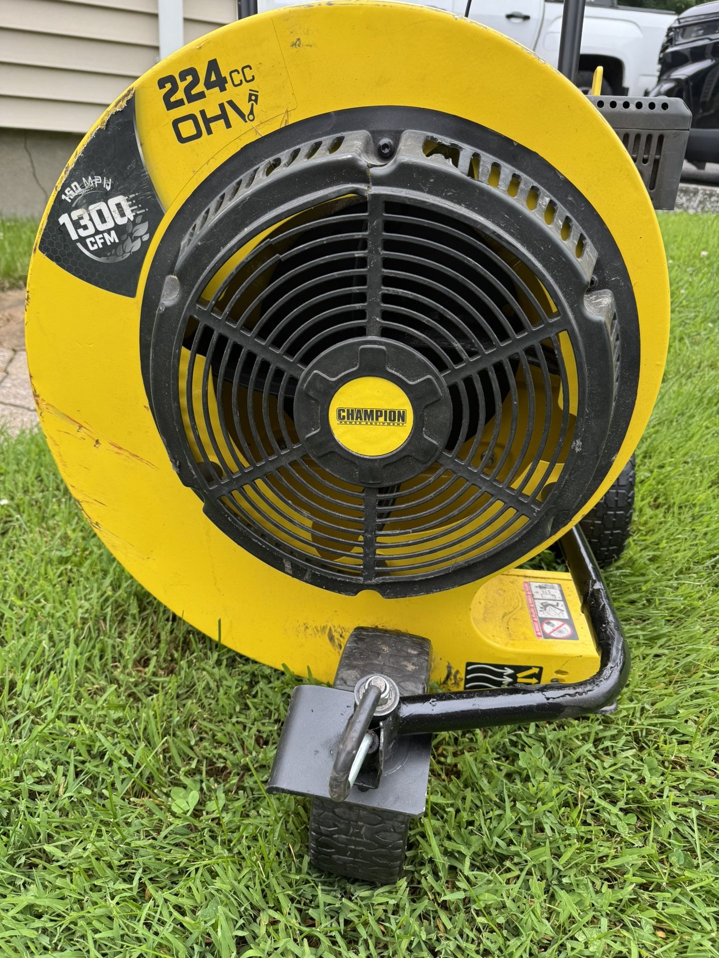 Champion Leak Blower