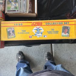 1990’s Baseball card Set / Old Comics