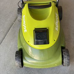 Sunjoe Rechargeable Cordless Lawn Mower