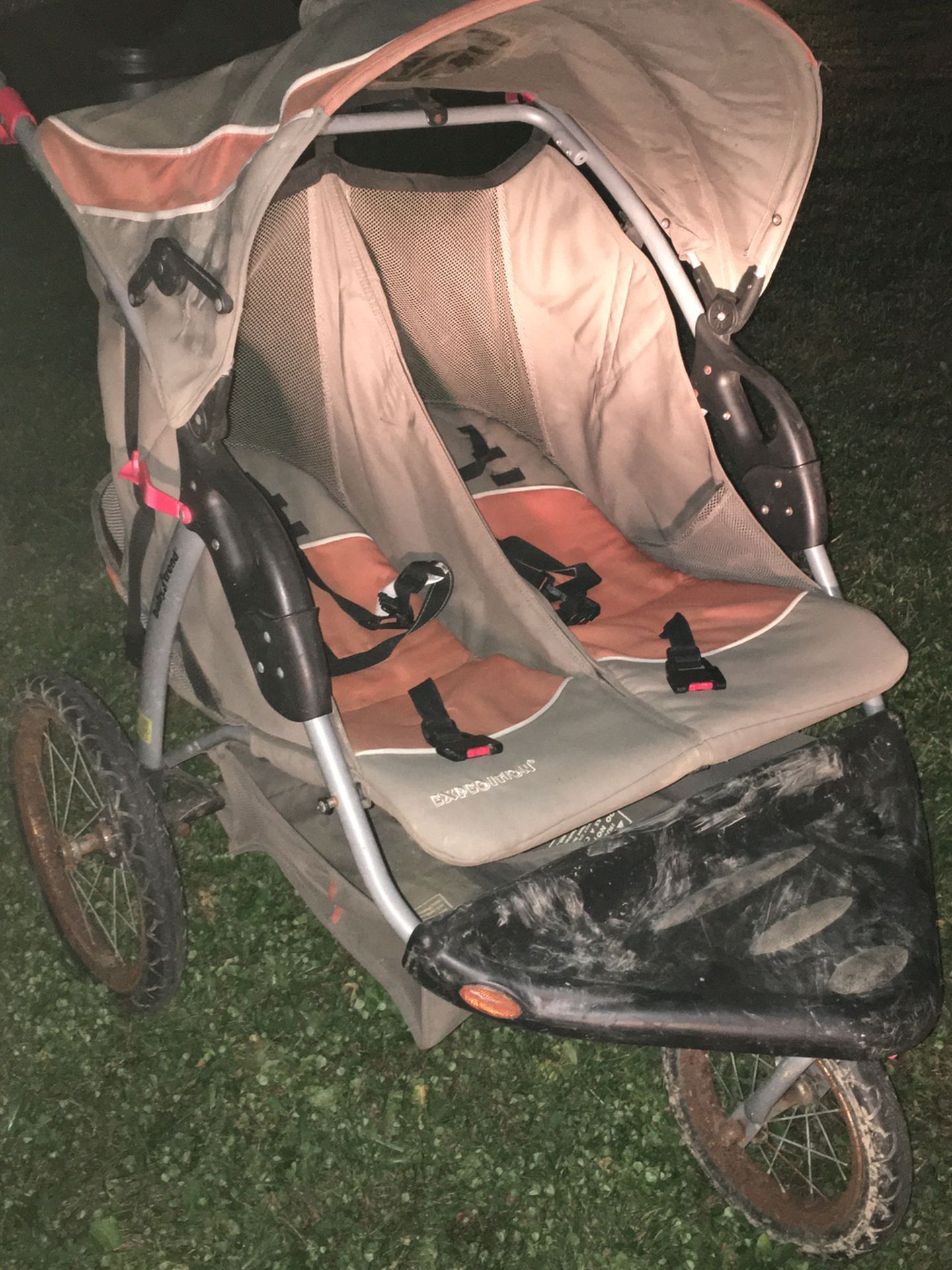 Double stroller - Baby Trend