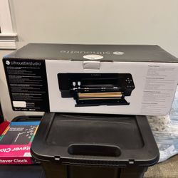 Silhouette Cameo 4 Midnight Black Edition – Like New, Tested & Working