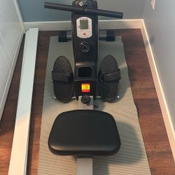 Rowing Machine-folds