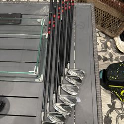 TaylorMade Stealth Irons AW-5i