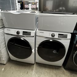 SAMSUNG WASHER AND GAS DRYER 
