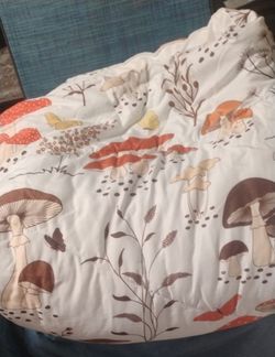 Mushroom design comforter