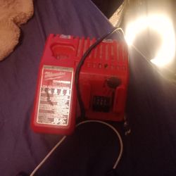 Milwaukee m-12 And M-18 Charger 
