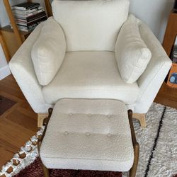 2 Large Accent Chairs Boulce White 