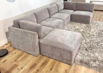 Today Sale! BRAND NEW Thomasville Modular Sectional – 6 Piece with Ottoman